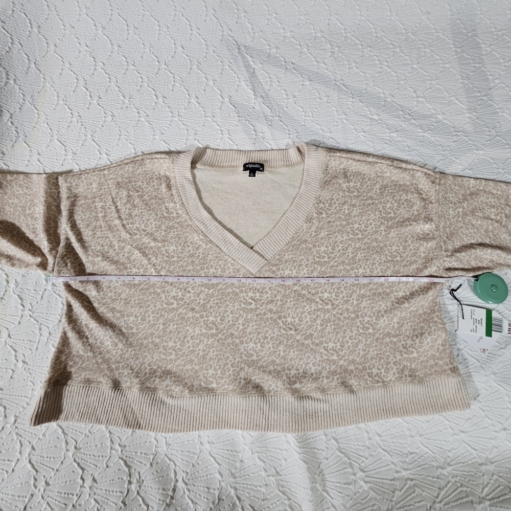 Originality Leopard Print Brown & Cream  V Neck Cropped Sweater Size L NWT - Picture 10 of 13